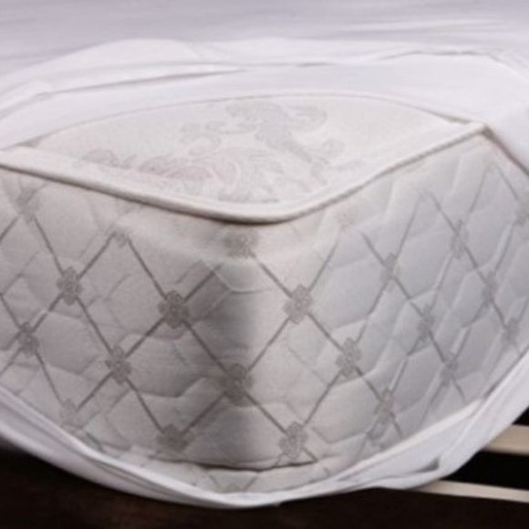 Mattress protector waterproof bed bug protector - Picture 3 of 3